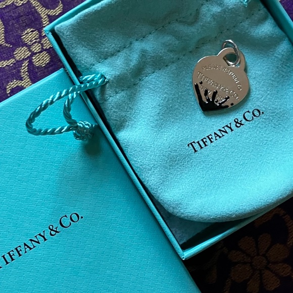 Authentic Tiffany & Co. Return to Tiffany’s heart black splash Sterling … - Picture 2 of 6